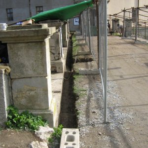 Obr. 90: Veveří - hrad 2010. Oprava mostní konstrukce. S část mostu při rekonstrukci – pohled od Z (foto P. Vitula).