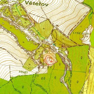 Ždánický les 2018. 300 - Věteřov 4 (okr. Hodonín) - trať Na valech, U jablůnky, Klobúk - tvrz - středověk - památka zapsaná do ÚSKP pod r. č. 26880/7-2481. Přesné geodetické zaměření terénních reliktů (červená barva) na podkladu výřezu z mapy ZM 1:10 000.