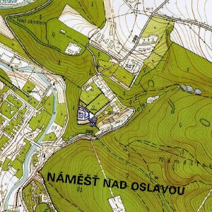 Náměšť nad Oslavou 2007. Půdorys zámku na podkladu výřezu ze Základní mapy 1:10 000, listu 24-31-23.