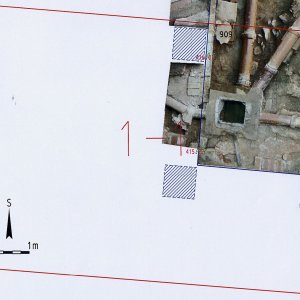 Náměšť nad Oslavou 2007. Sektor 1-1 – fotogrammetrický plán odkrytých archeologických situací s kontexty č. 117, 700, 900, 902, 903, 909, 910. 
